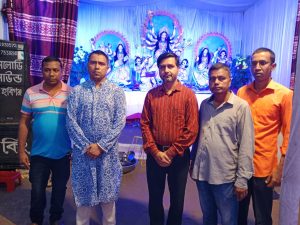 পৌরএলাকার পূজা মন্ডপ পরিদর্শন করেছন হবিগঞ্জ পৌরসভার প্রশাসক প্রভাংশু সোম মহান ॥