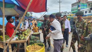 যানজট নিরসনে হবিগঞ্জ শহরে সেনাবাহিনীর সহযোগিতায় অবৈধ দোকানপাট ও স্থাপনা উচ্ছেদ করেছে হবিগঞ্জ পৌরসভা ॥