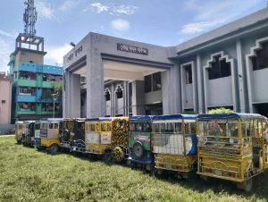 পৌর এলাকায় অবৈধ টমটম আটক করেছে হবিগঞ্জ পৌরসভা ॥যানজট নিরসনে পৌরসভা নিচ্ছে নানা পদক্ষেপ ॥