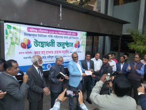 টমটমের নতুন নাম্বার প্লেইট বিতরণ শুরু ॥টমটম গুলোকে কিউআর কোডের মাধ্যমেনাম্বার প্লেইট দেয়া হবিগঞ্জ পৌরসভারএকটি চমৎকার উদ্যোগ -জেলা প্রশাসক আবু হাসনাত মোহাম্মদ আরেফীন