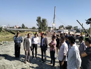 হবিগঞ্জ শহরের কিবরিয়া ব্রীজের পশ্চিমে খোয়াই নদীর পাড়ের আবর্জনা অপসারন করে পরিবেশের সৌন্দর্য্য ফিরিয়ে এনেছে হবিগঞ্জ পৌরসভা ॥