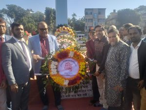 শহীদ বুদ্ধিজীবী দিবসে দুর্জয়ে হবিগঞ্জ পৌরসভার পুস্পস্তবক অর্পণ