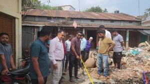 হবিগঞ্জ পৌরসভার কাঁচামাল হাঁটায় নির্মিত হচ্ছে আধুনিক পাবলিক টয়লেট।।