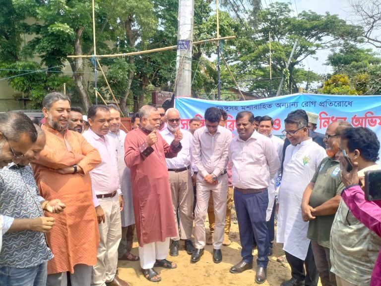 হবিগঞ্জ পৌরসভার সমন্বিত পরিচ্ছন্নতা ও মশক নিধন অভিযান॥আমরা যদি নিজ নিজ অবস্থানে থেকে চেষ্টা করি তাহলে একটি সুন্দর দেশ উপহার দিতে পারব।-হুইপ আলহাজ্ব মোঃ জি কে গউছ॥