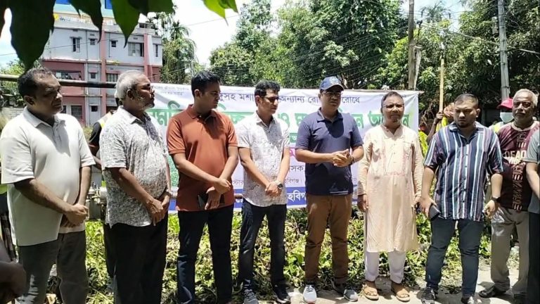 হবিগঞ্জ পৌরসভার সমন্বিত পরিচ্ছন্নতা ও মশক নিধন অভিযান ॥ডেঙ্গুসহ অন্যান্য মশাবাহিত রোগ প্রতিরোধে পরিবেশ পরিচ্ছন্ন রাখার আহবান জেলা প্রশাসকের ॥