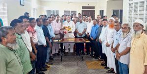 হুইপ আলহাজ্ব মোঃ জি কে গউছের সাথেহবিগঞ্জ পৌরসভার কর্মকর্তা-কর্মচারীগনের সাক্ষাৎ ॥নাগরিক সেবা গতিশীত করতে তাগিদ ॥