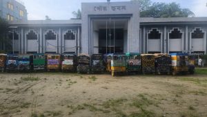 যানজট নিরসনে হবিগঞ্জ পৌরসভার টমটম আটক ও জব্দ অভিযান শুরু।।